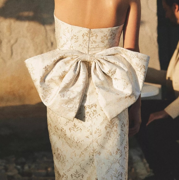 Sachin & Babi Vienna Notched V-Neck Bow-Back Jacquard Midi Dress - Picture 4 of 11